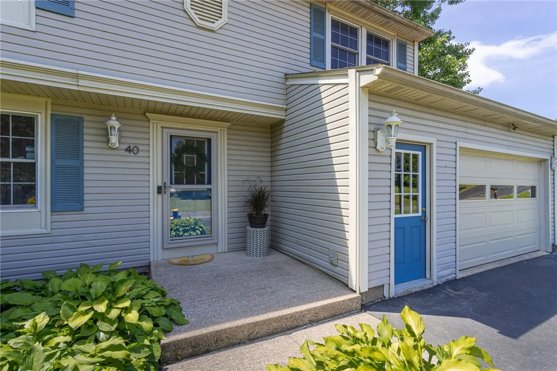 40 Hay Market Road, Chili, New York 14624, Chili, New York 14624, 4 Bedrooms Bedrooms, 8 Rooms Rooms,1 BathroomBathrooms,Residential,For Sale,40 Hay Market Road, Chili, New York 14624,R1625450