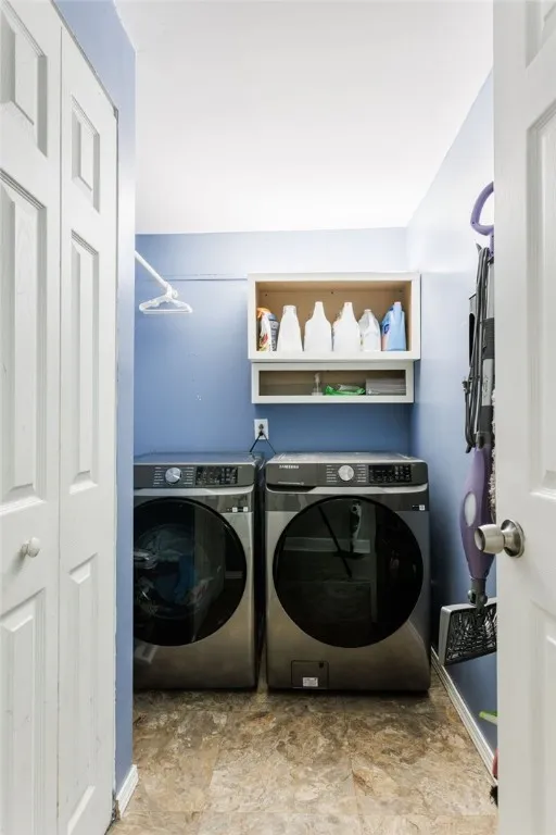 40 Hay Market Road, Chili, New York 14624, Chili, New York 14624, 4 Bedrooms Bedrooms, 8 Rooms Rooms,1 BathroomBathrooms,Residential,For Sale,40 Hay Market Road, Chili, New York 14624,R1625450