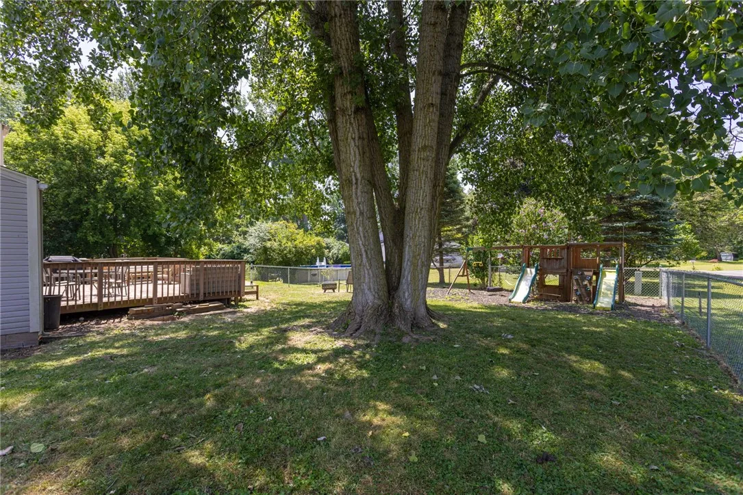 40 Hay Market Road, Chili, New York 14624, Chili, New York 14624, 4 Bedrooms Bedrooms, 8 Rooms Rooms,1 BathroomBathrooms,Residential,For Sale,40 Hay Market Road, Chili, New York 14624,R1625450