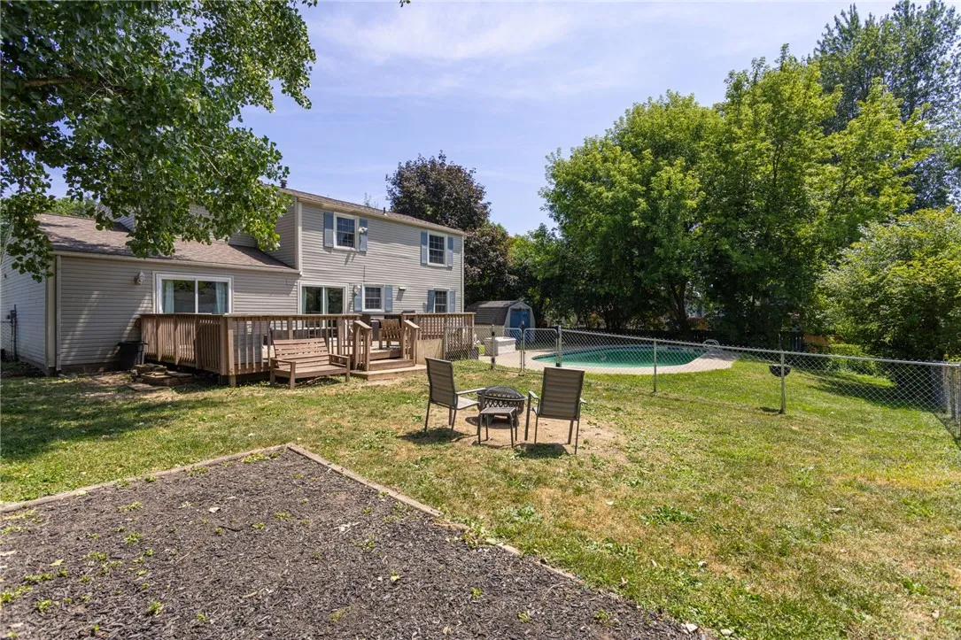 40 Hay Market Road, Chili, New York 14624, Chili, New York 14624, 4 Bedrooms Bedrooms, 8 Rooms Rooms,1 BathroomBathrooms,Residential,For Sale,40 Hay Market Road, Chili, New York 14624,R1625450