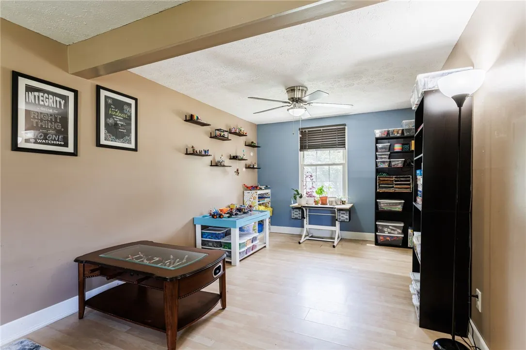 40 Hay Market Road, Chili, New York 14624, Chili, New York 14624, 4 Bedrooms Bedrooms, 8 Rooms Rooms,1 BathroomBathrooms,Residential,For Sale,40 Hay Market Road, Chili, New York 14624,R1625450