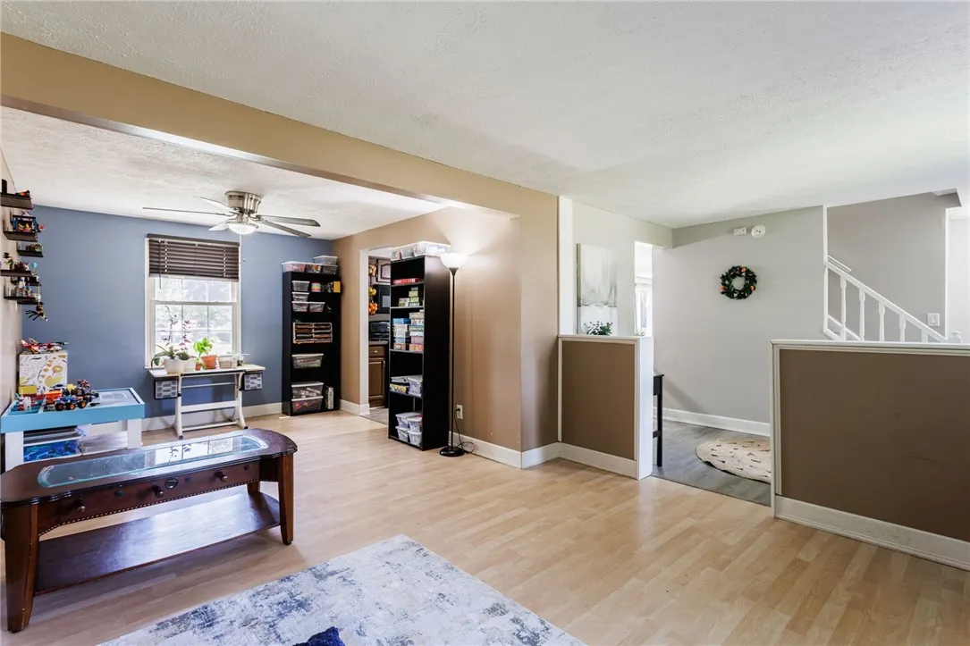 40 Hay Market Road, Chili, New York 14624, Chili, New York 14624, 4 Bedrooms Bedrooms, 8 Rooms Rooms,1 BathroomBathrooms,Residential,For Sale,40 Hay Market Road, Chili, New York 14624,R1625450