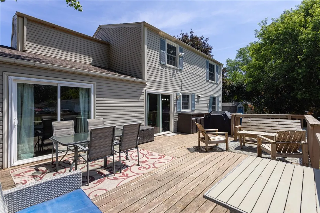 40 Hay Market Road, Chili, New York 14624, Chili, New York 14624, 4 Bedrooms Bedrooms, 8 Rooms Rooms,1 BathroomBathrooms,Residential,For Sale,40 Hay Market Road, Chili, New York 14624,R1625450