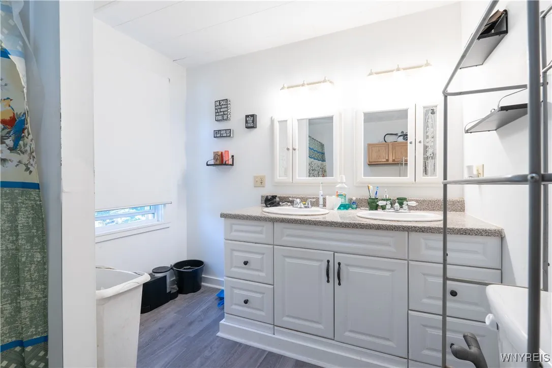Full Bathroom 2nd Floor