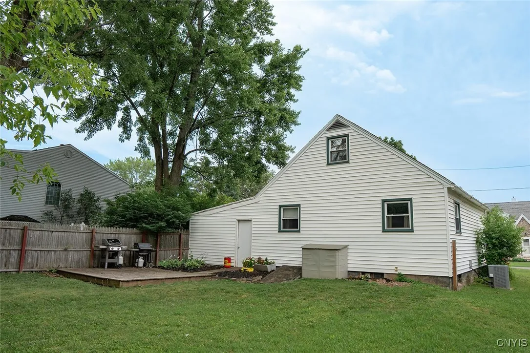 124 Memphis Street, Salina, New York 13088, Salina, New York 13088, 4 Bedrooms Bedrooms, 7 Rooms Rooms,1 BathroomBathrooms,Residential,For Sale,124 Memphis Street, Salina, New York 13088,S1625065