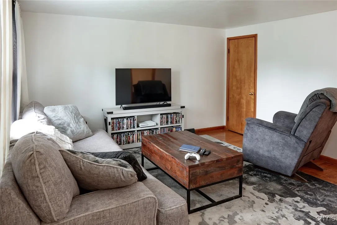 124 Memphis Street, Salina, New York 13088, Salina, New York 13088, 4 Bedrooms Bedrooms, 7 Rooms Rooms,1 BathroomBathrooms,Residential,For Sale,124 Memphis Street, Salina, New York 13088,S1625065