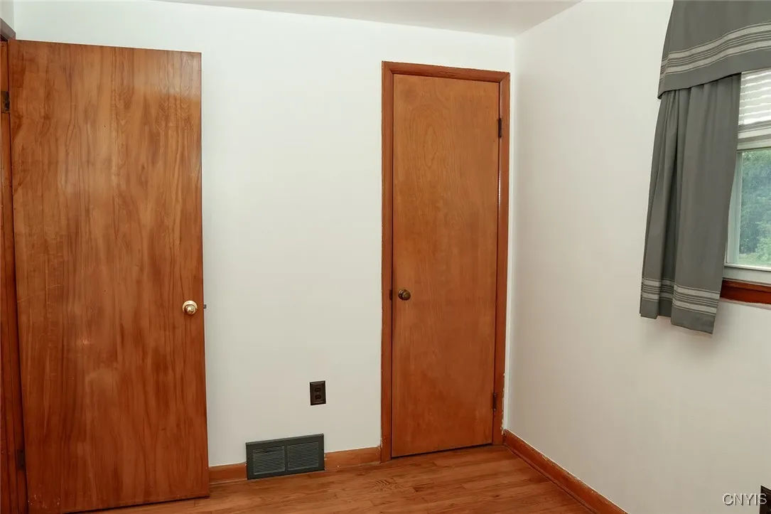 124 Memphis Street, Salina, New York 13088, Salina, New York 13088, 4 Bedrooms Bedrooms, 7 Rooms Rooms,1 BathroomBathrooms,Residential,For Sale,124 Memphis Street, Salina, New York 13088,S1625065