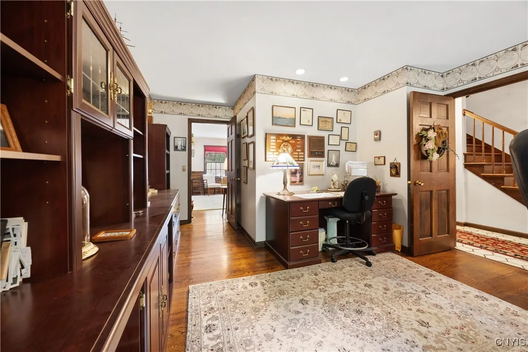 4826 Briarwood Lane, Manlius, New York 13104, Manlius, New York 13104, 4 Bedrooms Bedrooms, 12 Rooms Rooms,2 BathroomsBathrooms,Residential,For Sale,4826 Briarwood Lane, Manlius, New York 13104,S1624579