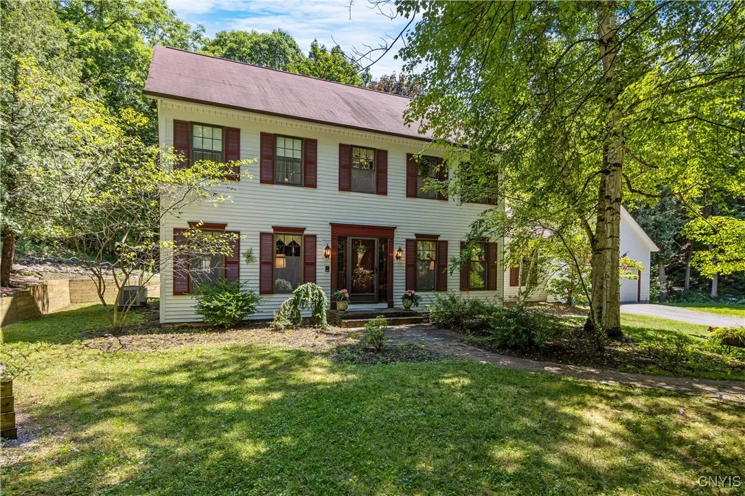 4826 Briarwood Lane, Manlius, New York 13104, Manlius, New York 13104, 4 Bedrooms Bedrooms, 12 Rooms Rooms,2 BathroomsBathrooms,Residential,For Sale,4826 Briarwood Lane, Manlius, New York 13104,S1624579