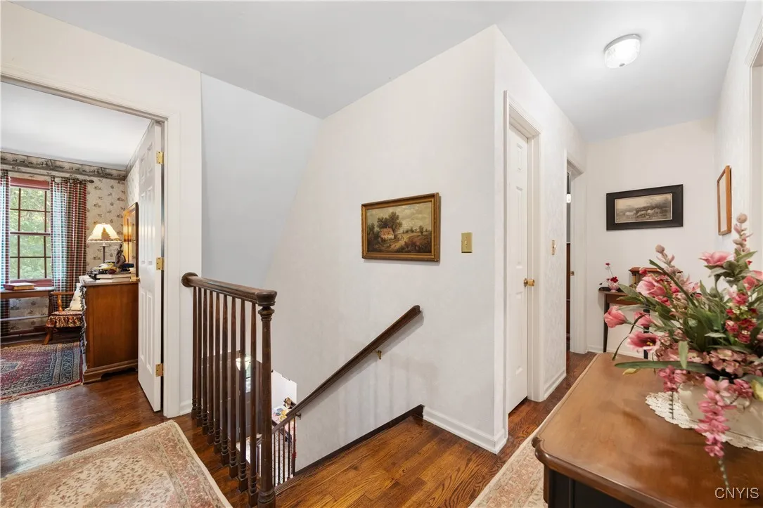 4826 Briarwood Lane, Manlius, New York 13104, Manlius, New York 13104, 4 Bedrooms Bedrooms, 12 Rooms Rooms,2 BathroomsBathrooms,Residential,For Sale,4826 Briarwood Lane, Manlius, New York 13104,S1624579