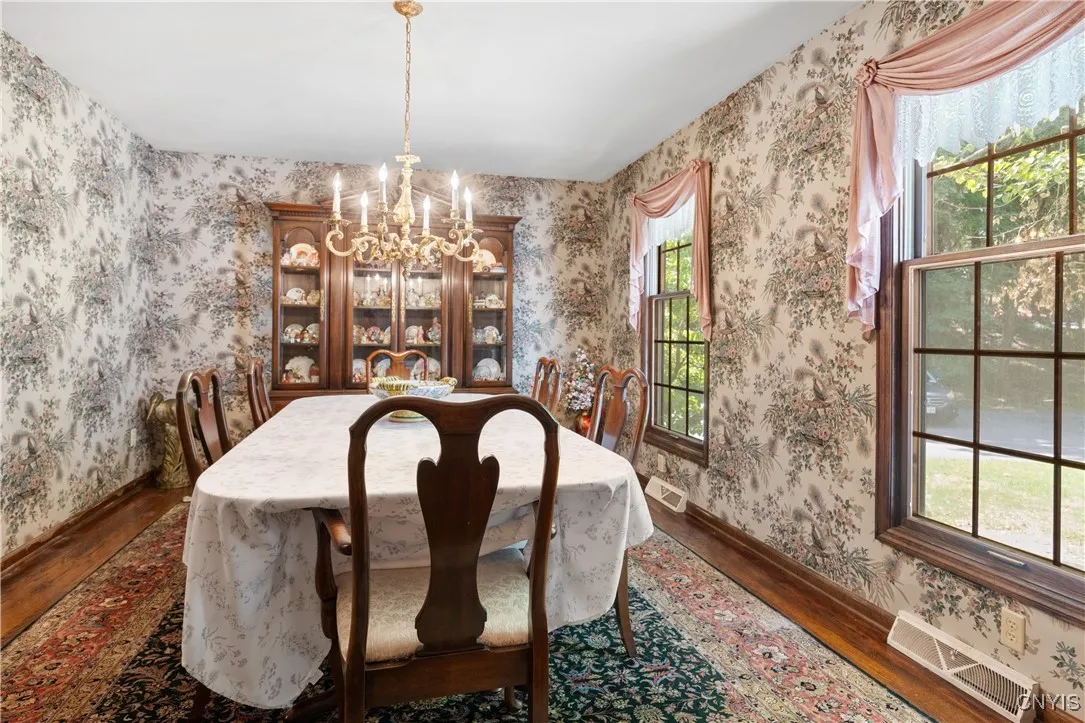 4826 Briarwood Lane, Manlius, New York 13104, Manlius, New York 13104, 4 Bedrooms Bedrooms, 12 Rooms Rooms,2 BathroomsBathrooms,Residential,For Sale,4826 Briarwood Lane, Manlius, New York 13104,S1624579