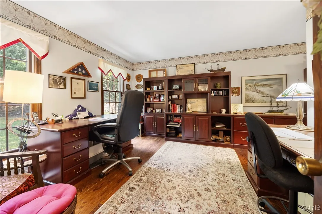 4826 Briarwood Lane, Manlius, New York 13104, Manlius, New York 13104, 4 Bedrooms Bedrooms, 12 Rooms Rooms,2 BathroomsBathrooms,Residential,For Sale,4826 Briarwood Lane, Manlius, New York 13104,S1624579