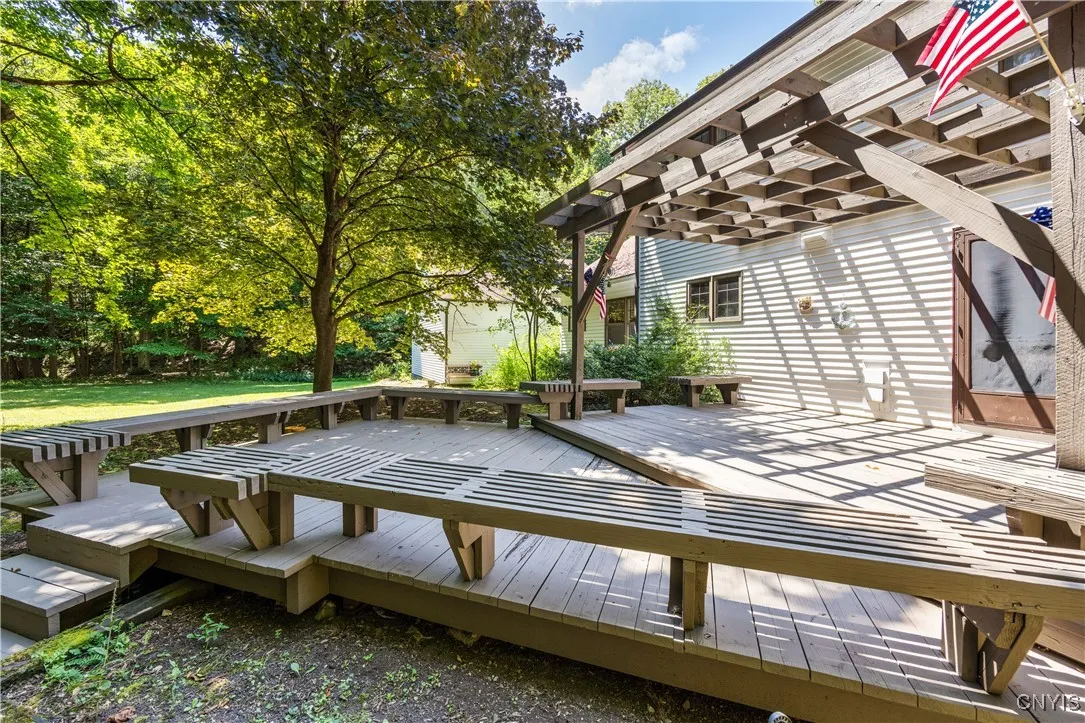 4826 Briarwood Lane, Manlius, New York 13104, Manlius, New York 13104, 4 Bedrooms Bedrooms, 12 Rooms Rooms,2 BathroomsBathrooms,Residential,For Sale,4826 Briarwood Lane, Manlius, New York 13104,S1624579