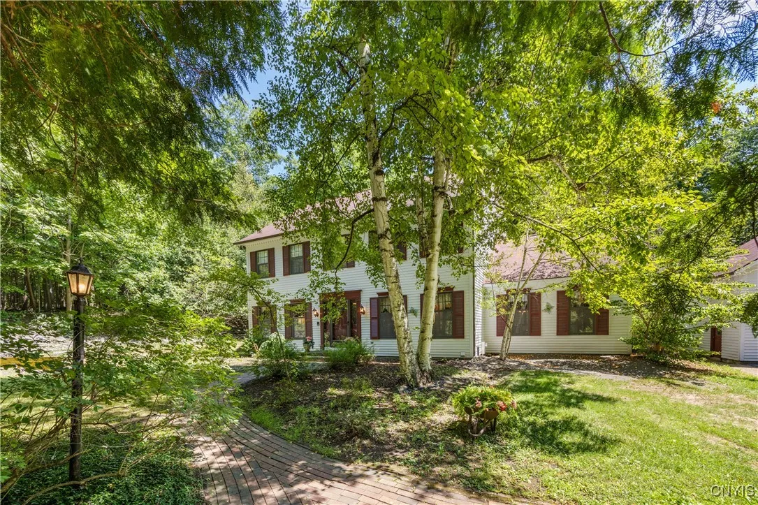 4826 Briarwood Lane, Manlius, New York 13104, Manlius, New York 13104, 4 Bedrooms Bedrooms, 12 Rooms Rooms,2 BathroomsBathrooms,Residential,For Sale,4826 Briarwood Lane, Manlius, New York 13104,S1624579