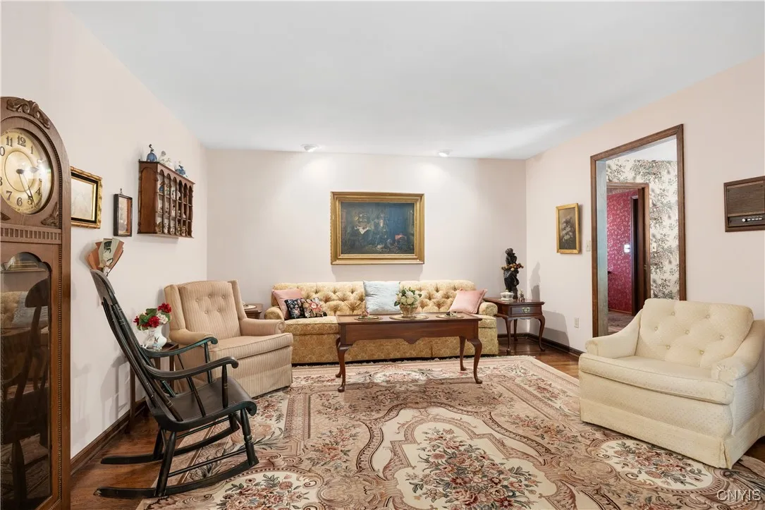 4826 Briarwood Lane, Manlius, New York 13104, Manlius, New York 13104, 4 Bedrooms Bedrooms, 12 Rooms Rooms,2 BathroomsBathrooms,Residential,For Sale,4826 Briarwood Lane, Manlius, New York 13104,S1624579