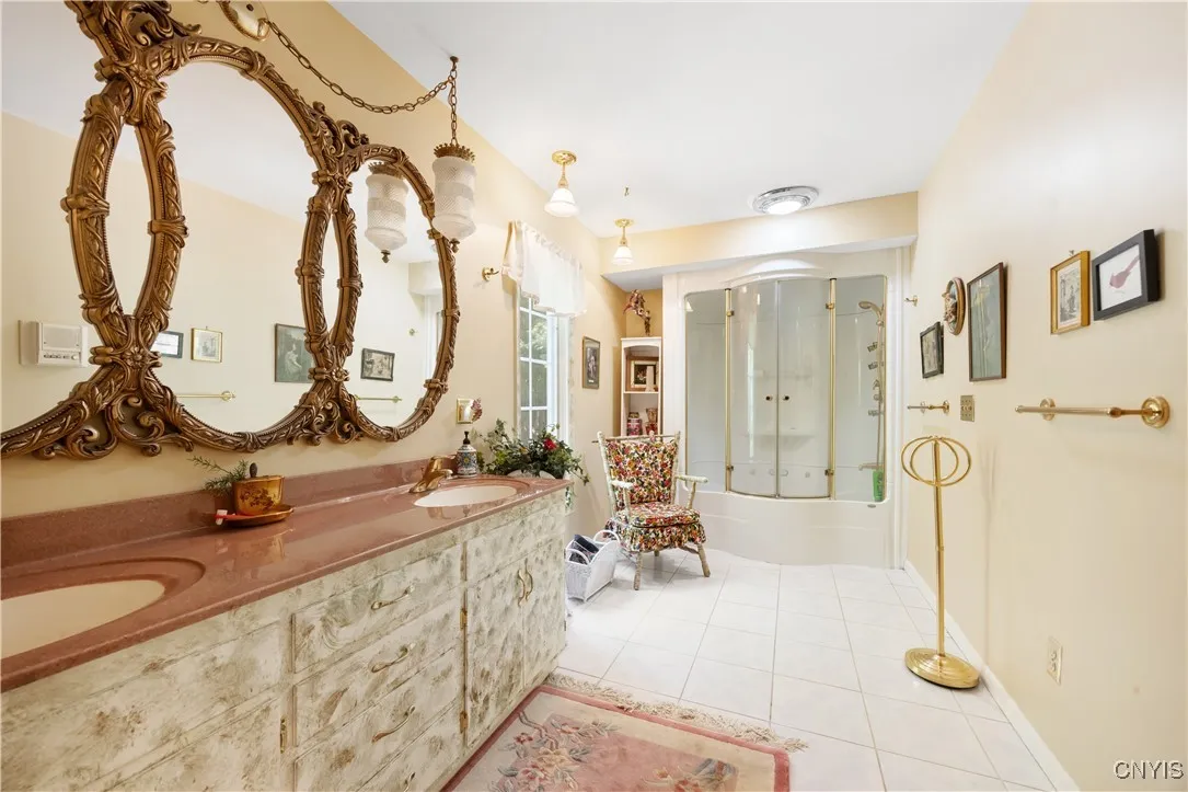 4826 Briarwood Lane, Manlius, New York 13104, Manlius, New York 13104, 4 Bedrooms Bedrooms, 12 Rooms Rooms,2 BathroomsBathrooms,Residential,For Sale,4826 Briarwood Lane, Manlius, New York 13104,S1624579