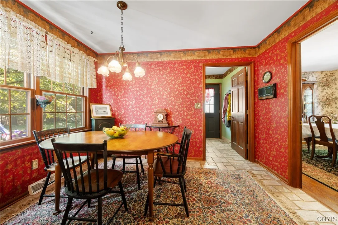 4826 Briarwood Lane, Manlius, New York 13104, Manlius, New York 13104, 4 Bedrooms Bedrooms, 12 Rooms Rooms,2 BathroomsBathrooms,Residential,For Sale,4826 Briarwood Lane, Manlius, New York 13104,S1624579