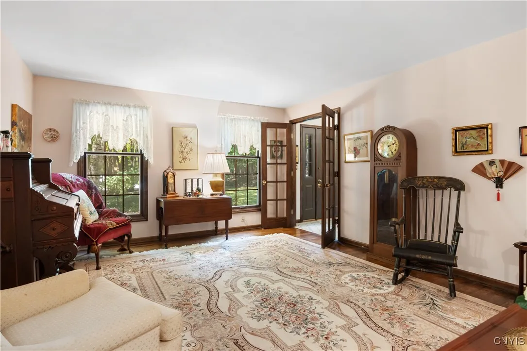 4826 Briarwood Lane, Manlius, New York 13104, Manlius, New York 13104, 4 Bedrooms Bedrooms, 12 Rooms Rooms,2 BathroomsBathrooms,Residential,For Sale,4826 Briarwood Lane, Manlius, New York 13104,S1624579