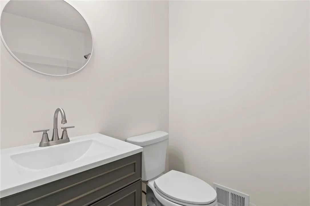 4107 Cuyler Drive, Williamson, New York 14589, Williamson, New York 14589, 3 Bedrooms Bedrooms, 5 Rooms Rooms,2 BathroomsBathrooms,Residential,For Sale,4107 Cuyler Drive, Williamson, New York 14589,R1625277