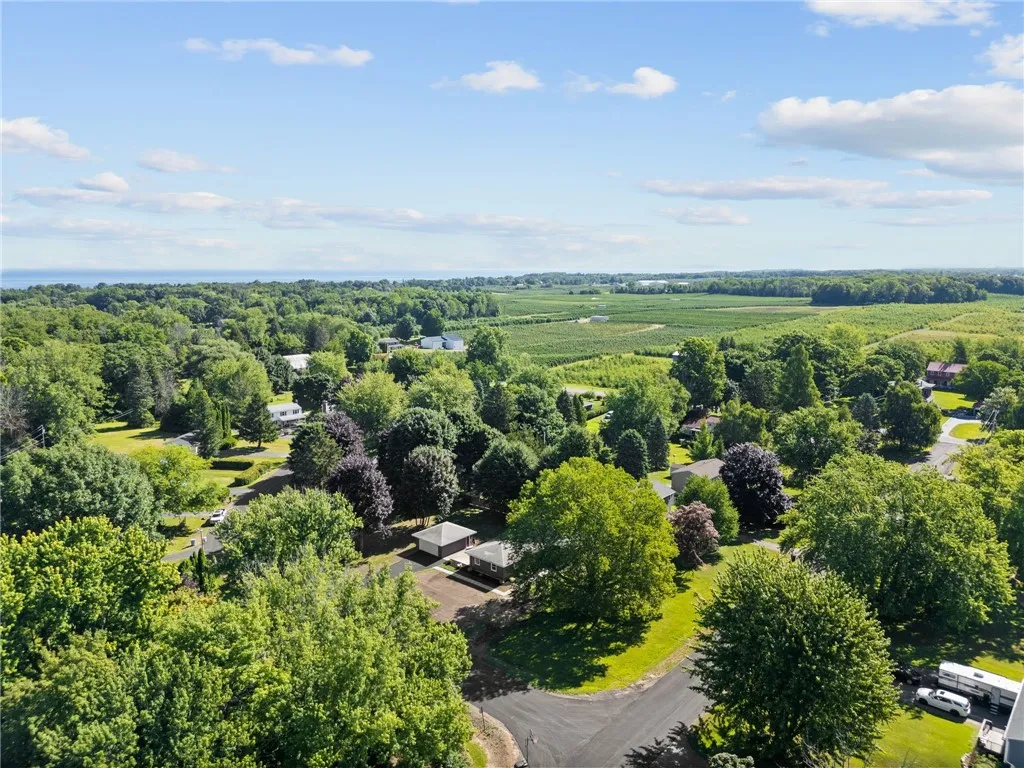 4107 Cuyler Drive, Williamson, New York 14589, Williamson, New York 14589, 3 Bedrooms Bedrooms, 5 Rooms Rooms,2 BathroomsBathrooms,Residential,For Sale,4107 Cuyler Drive, Williamson, New York 14589,R1625277
