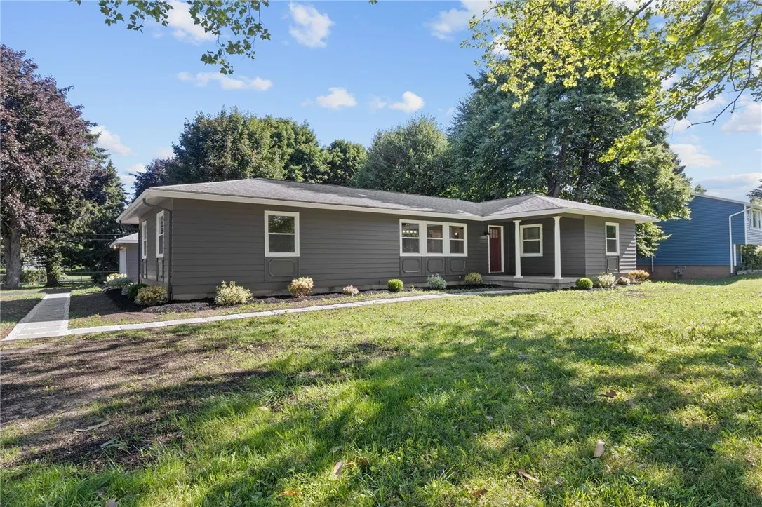 4107 Cuyler Drive, Williamson, New York 14589, Williamson, New York 14589, 3 Bedrooms Bedrooms, 5 Rooms Rooms,2 BathroomsBathrooms,Residential,For Sale,4107 Cuyler Drive, Williamson, New York 14589,R1625277