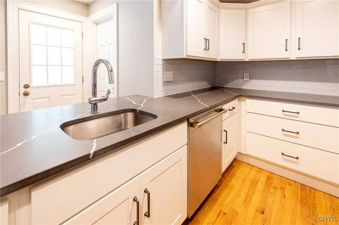 42 Jordan Street, Skaneateles, New York 13152, Skaneateles, New York 13152, 2 Bedrooms Bedrooms, 7 Rooms Rooms,1 BathroomBathrooms,Residential Lease,For Rent,42 Jordan Street, Skaneateles, New York 13152,S1623693