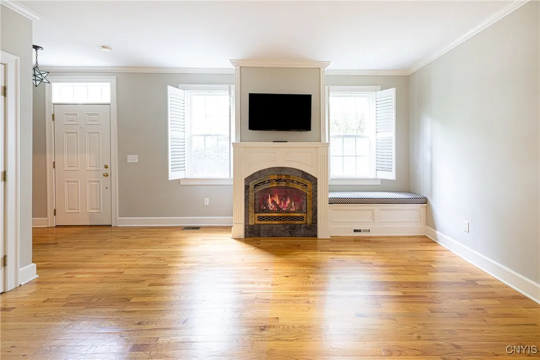 42 Jordan Street, Skaneateles, New York 13152, Skaneateles, New York 13152, 2 Bedrooms Bedrooms, 7 Rooms Rooms,1 BathroomBathrooms,Residential Lease,For Rent,42 Jordan Street, Skaneateles, New York 13152,S1623693