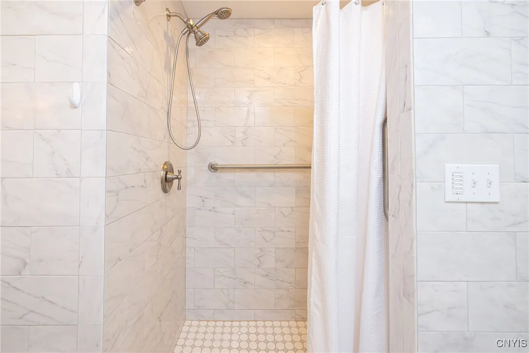 42 Jordan Street, Skaneateles, New York 13152, Skaneateles, New York 13152, 2 Bedrooms Bedrooms, 7 Rooms Rooms,1 BathroomBathrooms,Residential Lease,For Rent,42 Jordan Street, Skaneateles, New York 13152,S1623693