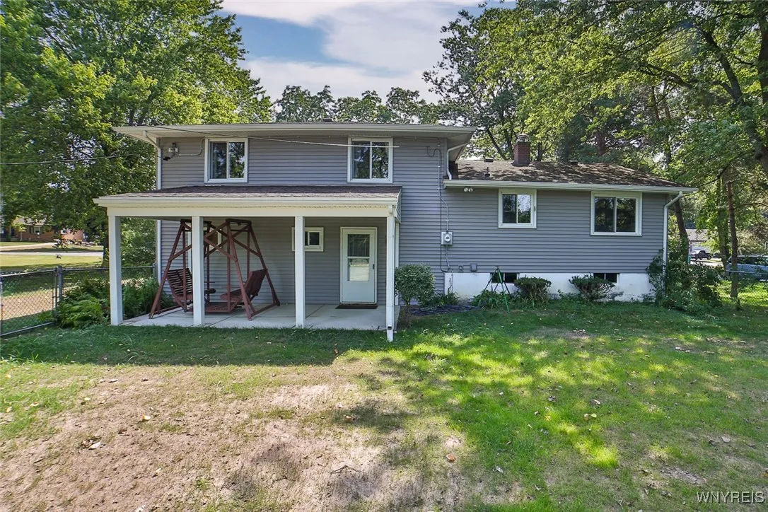 4540 West Overlook Drive, Clarence, New York 14221, Clarence, New York 14221, 4 Bedrooms Bedrooms, 7 Rooms Rooms,1 BathroomBathrooms,Residential,For Sale,4540 West Overlook Drive, Clarence, New York 14221,B1625425