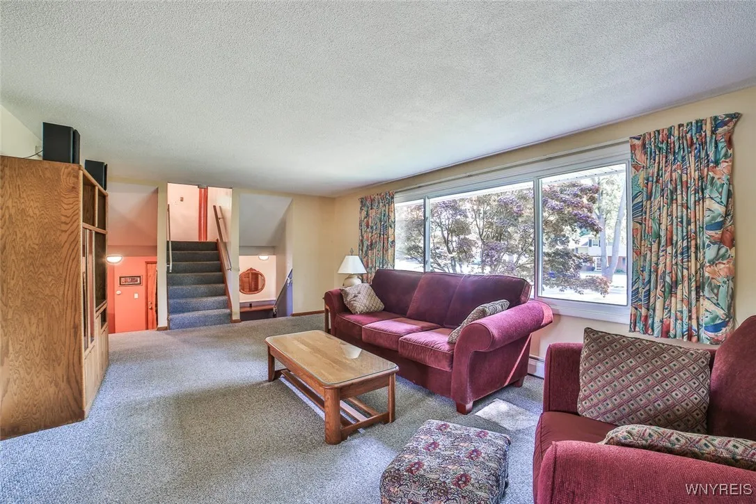 4540 West Overlook Drive, Clarence, New York 14221, Clarence, New York 14221, 4 Bedrooms Bedrooms, 7 Rooms Rooms,1 BathroomBathrooms,Residential,For Sale,4540 West Overlook Drive, Clarence, New York 14221,B1625425