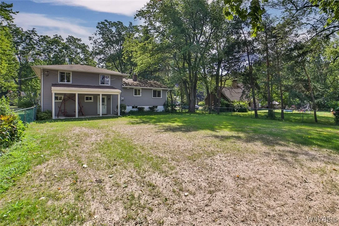 4540 West Overlook Drive, Clarence, New York 14221, Clarence, New York 14221, 4 Bedrooms Bedrooms, 7 Rooms Rooms,1 BathroomBathrooms,Residential,For Sale,4540 West Overlook Drive, Clarence, New York 14221,B1625425