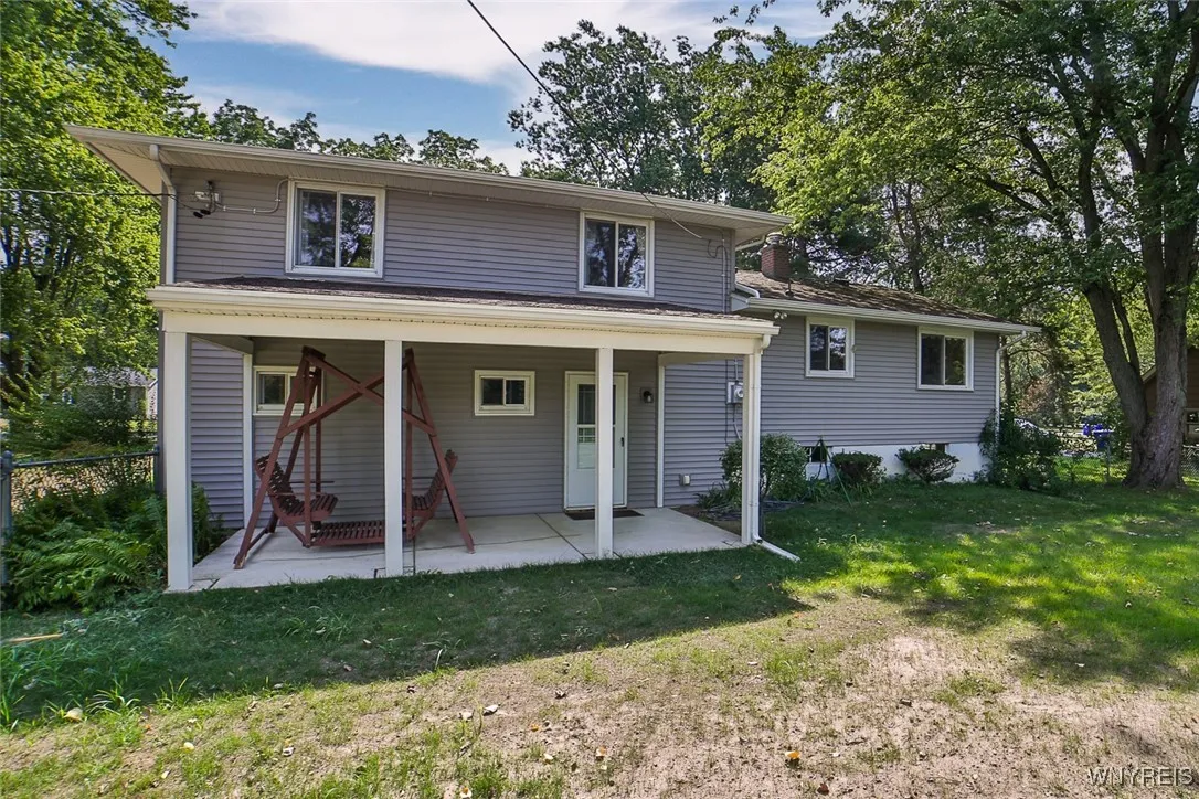 4540 West Overlook Drive, Clarence, New York 14221, Clarence, New York 14221, 4 Bedrooms Bedrooms, 7 Rooms Rooms,1 BathroomBathrooms,Residential,For Sale,4540 West Overlook Drive, Clarence, New York 14221,B1625425