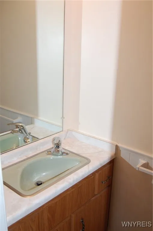 59 Saber Lane Left, Amherst, New York 14221, Amherst, New York 14221, 3 Bedrooms Bedrooms, 6 Rooms Rooms,1 BathroomBathrooms,Residential Lease,For Rent,59 Saber Lane Left, Amherst, New York 14221,B1625288