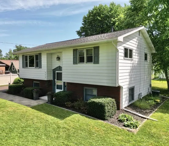 303 Homewood Avenue, Southport, New York 14904, Southport, New York 14904, 3 Bedrooms Bedrooms, 8 Rooms Rooms,1 BathroomBathrooms,Residential,For Sale,303 Homewood Avenue, Southport, New York 14904,R1625493