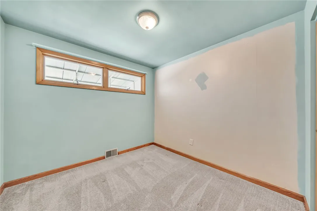 18 Cathedral Lane, Cheektowaga, New York 14225, Cheektowaga, New York 14225, 3 Bedrooms Bedrooms, 6 Rooms Rooms,1 BathroomBathrooms,Residential,Closed,18 Cathedral Lane, Cheektowaga, New York 14225,0,R1625486