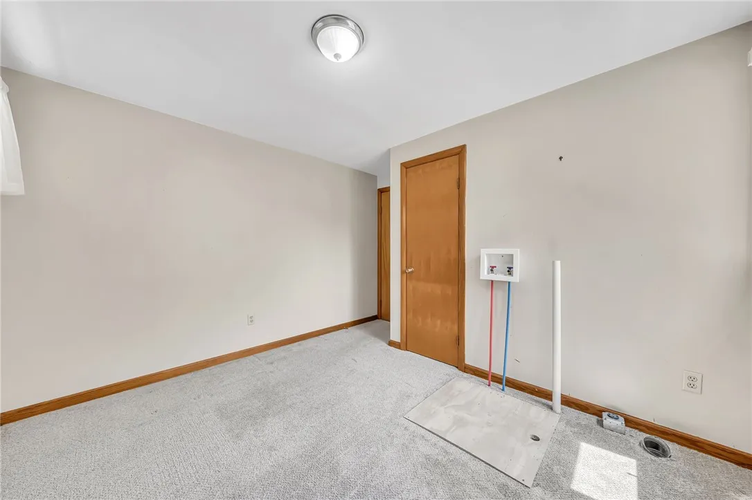 18 Cathedral Lane, Cheektowaga, New York 14225, Cheektowaga, New York 14225, 3 Bedrooms Bedrooms, 6 Rooms Rooms,1 BathroomBathrooms,Residential,Closed,18 Cathedral Lane, Cheektowaga, New York 14225,0,R1625486