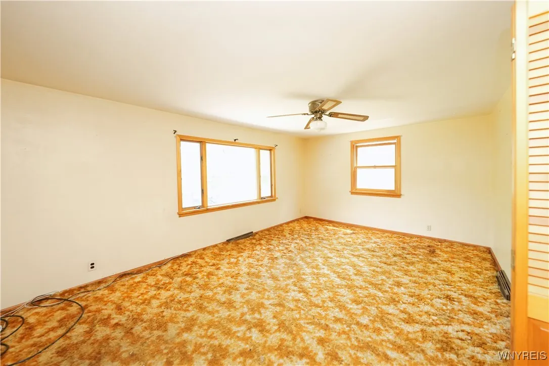 1077 Seneca Creek Road, West Seneca, New York 1422, West Seneca, New York 14224, 7 Bedrooms Bedrooms, ,3 BathroomsBathrooms,Residential,For Sale,1077 Seneca Creek Road, West Seneca, New York 1422,B1625542