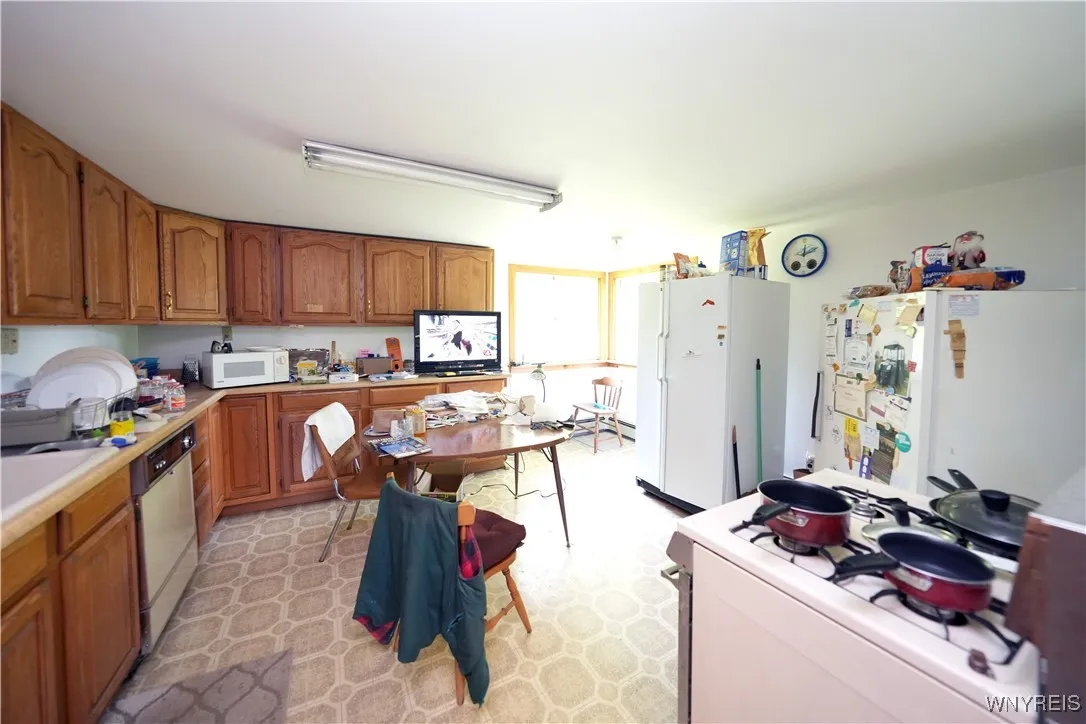 1077 Seneca Creek Road, West Seneca, New York 1422, West Seneca, New York 14224, 7 Bedrooms Bedrooms, ,3 BathroomsBathrooms,Residential,For Sale,1077 Seneca Creek Road, West Seneca, New York 1422,B1625542