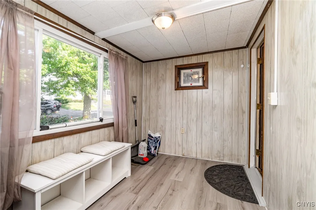 148 Darlington Road, Syracuse, New York 13208, Syracuse, New York 13208, 2 Bedrooms Bedrooms, 7 Rooms Rooms,1 BathroomBathrooms,Residential Lease,For Rent,148 Darlington Road, Syracuse, New York 13208,S1622890