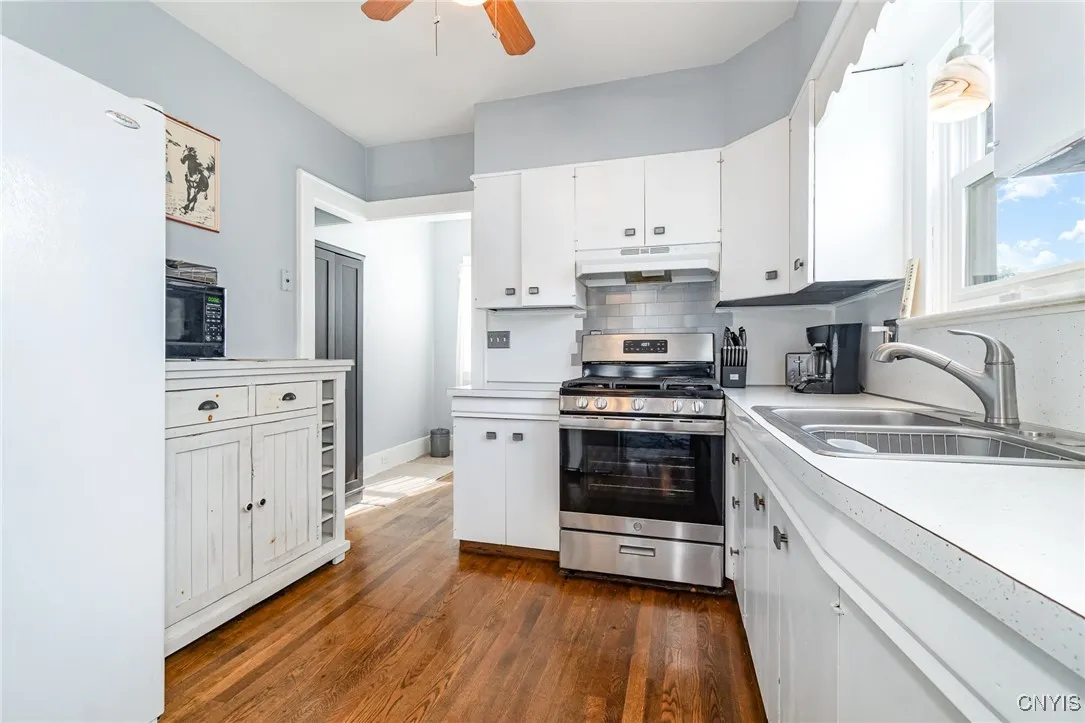 148 Darlington Road, Syracuse, New York 13208, Syracuse, New York 13208, 2 Bedrooms Bedrooms, 7 Rooms Rooms,1 BathroomBathrooms,Residential Lease,For Rent,148 Darlington Road, Syracuse, New York 13208,S1622890