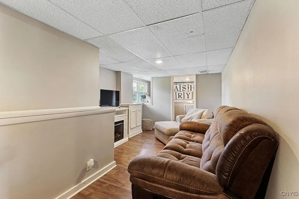 203 Pinewood Drive, Camillus, New York 13031, Camillus, New York 13031, 3 Bedrooms Bedrooms, 10 Rooms Rooms,3 BathroomsBathrooms,Residential,For Sale,203 Pinewood Drive, Camillus, New York 13031,S1623538