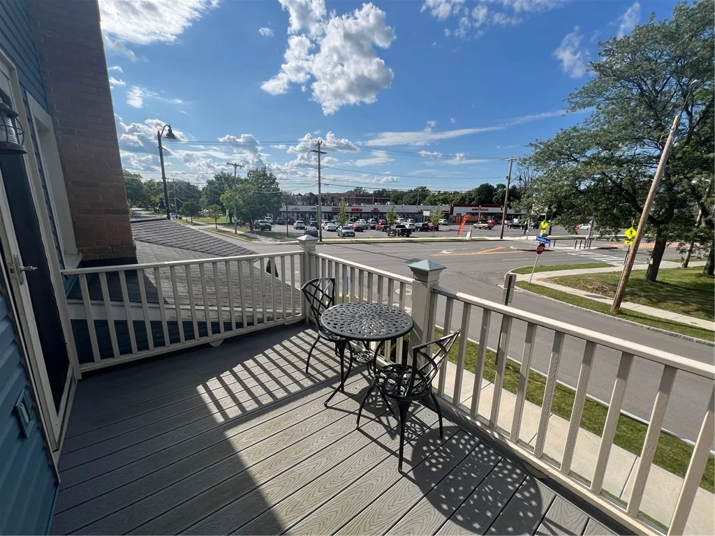 1698 Mt Hope Avenue, Rochester, New York 14620, Rochester, New York 14620, 2 Bedrooms Bedrooms, 5 Rooms Rooms,1 BathroomBathrooms,Residential Lease,For Rent,1698 Mt Hope Avenue, Rochester, New York 14620,R1625554