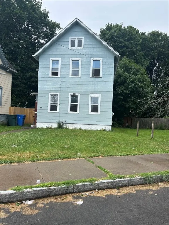 331 Sherman Street, Rochester, New York 14606, Rochester, New York 14606, 4 Bedrooms Bedrooms, 8 Rooms Rooms,2 BathroomsBathrooms,Residential,For Sale,331 Sherman Street, Rochester, New York 14606,R1624916