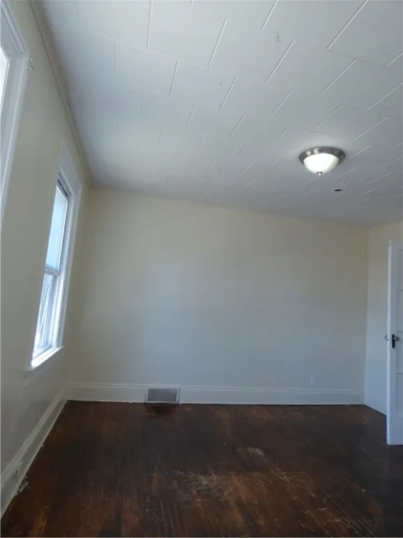 331 Sherman Street, Rochester, New York 14606, Rochester, New York 14606, 4 Bedrooms Bedrooms, 8 Rooms Rooms,2 BathroomsBathrooms,Residential,For Sale,331 Sherman Street, Rochester, New York 14606,R1624916
