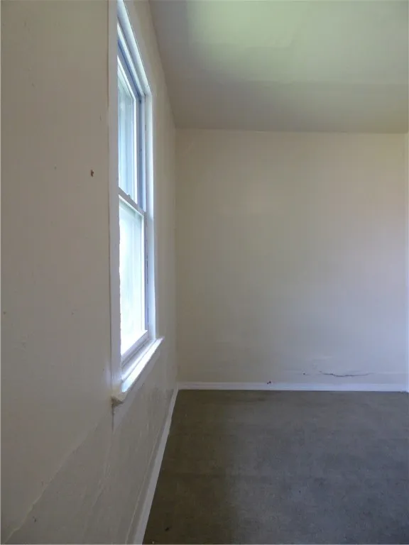 331 Sherman Street, Rochester, New York 14606, Rochester, New York 14606, 4 Bedrooms Bedrooms, 8 Rooms Rooms,2 BathroomsBathrooms,Residential,For Sale,331 Sherman Street, Rochester, New York 14606,R1624916
