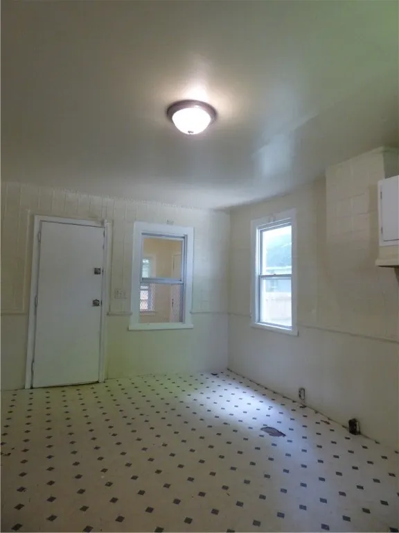 331 Sherman Street, Rochester, New York 14606, Rochester, New York 14606, 4 Bedrooms Bedrooms, 8 Rooms Rooms,2 BathroomsBathrooms,Residential,For Sale,331 Sherman Street, Rochester, New York 14606,R1624916