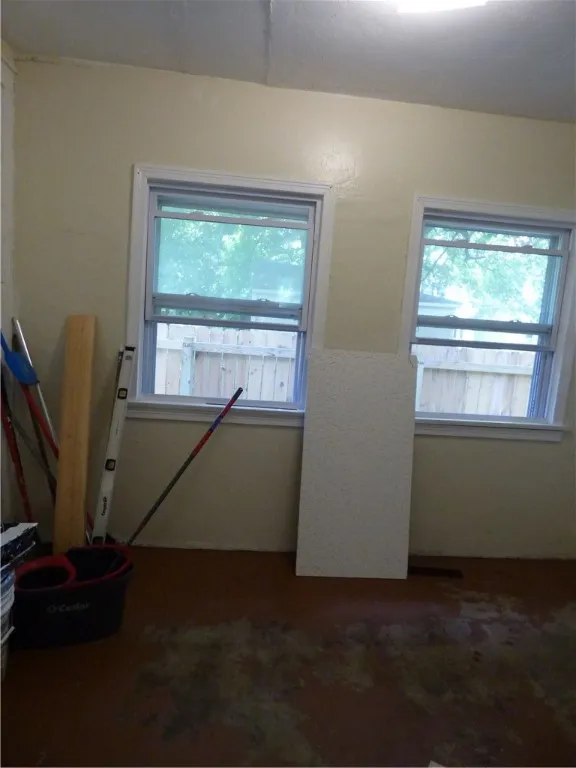 331 Sherman Street, Rochester, New York 14606, Rochester, New York 14606, 4 Bedrooms Bedrooms, 8 Rooms Rooms,2 BathroomsBathrooms,Residential,For Sale,331 Sherman Street, Rochester, New York 14606,R1624916
