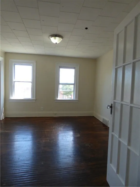 331 Sherman Street, Rochester, New York 14606, Rochester, New York 14606, 4 Bedrooms Bedrooms, 8 Rooms Rooms,2 BathroomsBathrooms,Residential,For Sale,331 Sherman Street, Rochester, New York 14606,R1624916