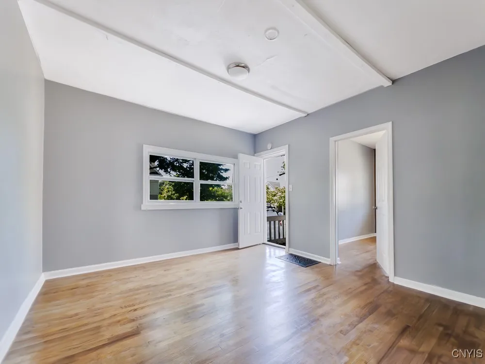 106 Culbert Street, Syracuse, New York 13208, Syracuse, New York 13208, 12 Bedrooms Bedrooms, ,4 BathroomsBathrooms,Residential,For Sale,106 Culbert Street, Syracuse, New York 13208,S1625472