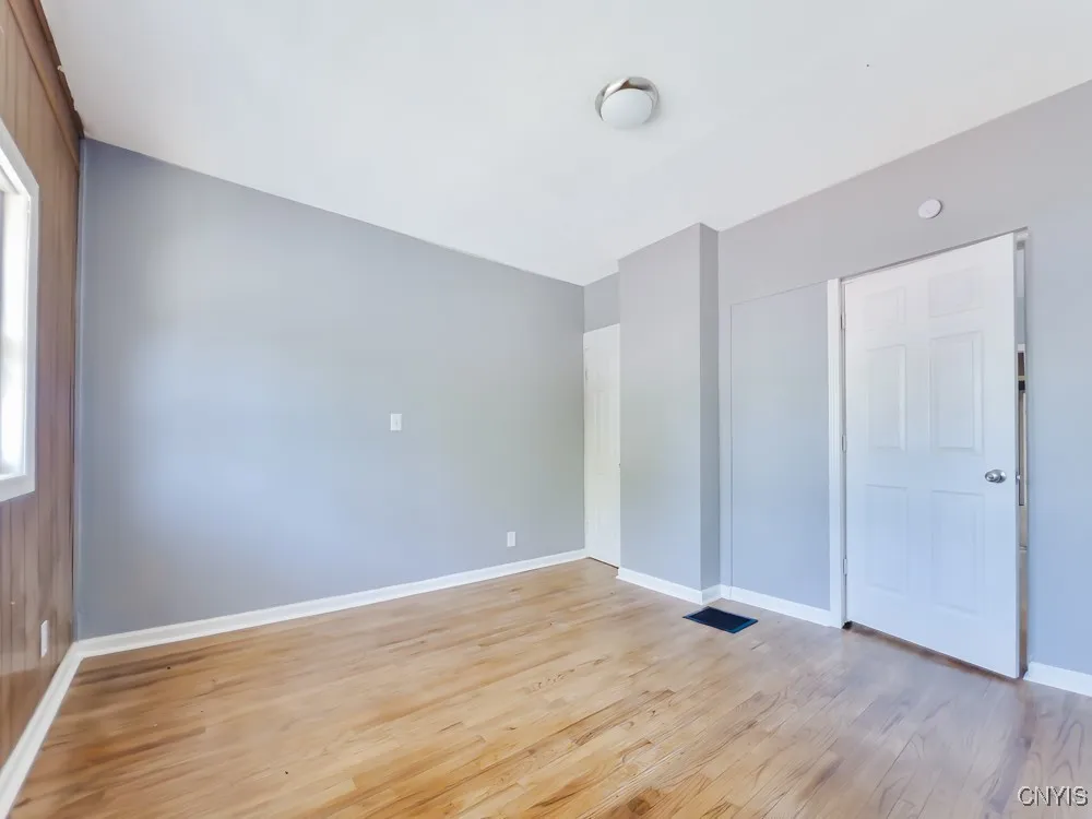 106 Culbert Street, Syracuse, New York 13208, Syracuse, New York 13208, 12 Bedrooms Bedrooms, ,4 BathroomsBathrooms,Residential,For Sale,106 Culbert Street, Syracuse, New York 13208,S1625472